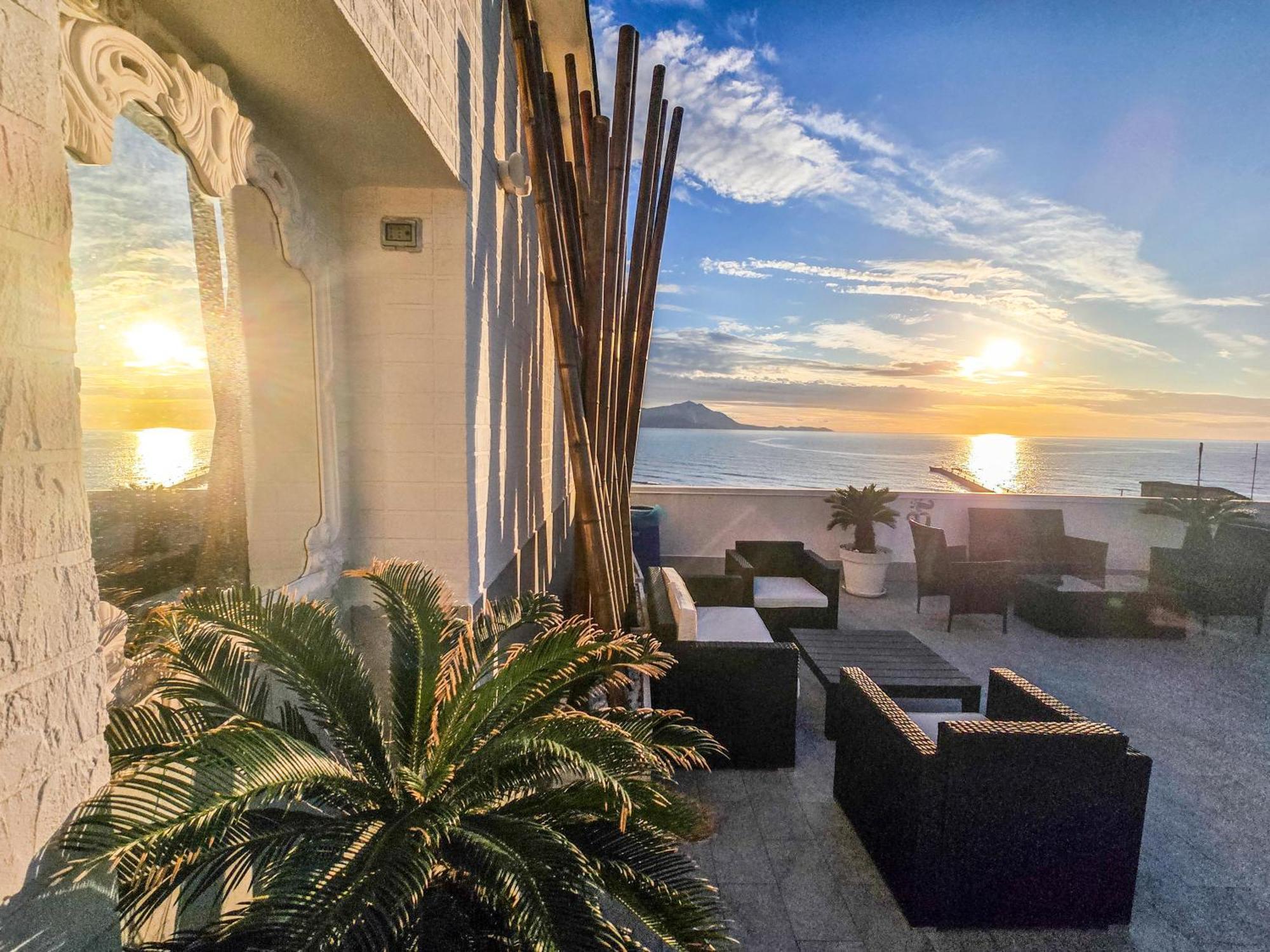 Mh Suites Rooms Apartments Bacoli Exterior foto