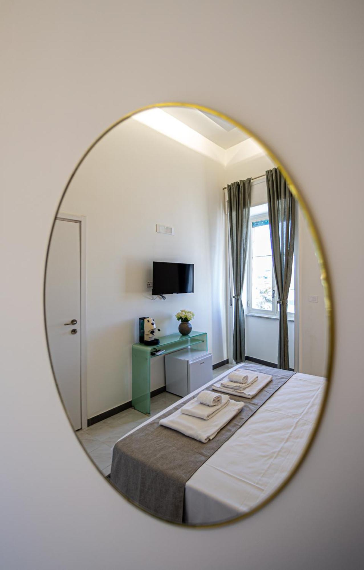 Mh Suites Rooms Apartments Bacoli Exterior foto